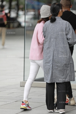 【玻璃赛帖】国庆节陪妈妈逛街的小美女（二）