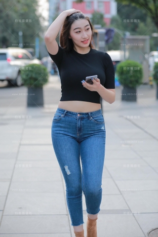 丰满性感牛仔裤美女【原图+视频】