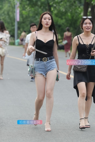 【凯恩赛帖】性感白皙大长腿