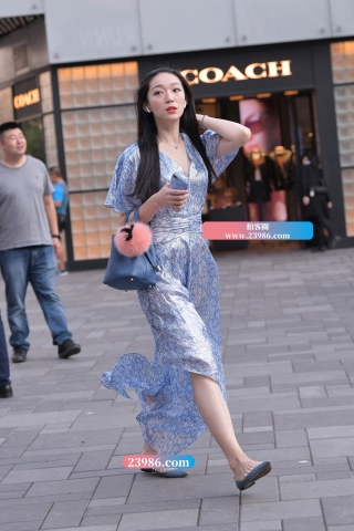 【街拍之魂赛帖】B97、淡雅气质妩媚佳人